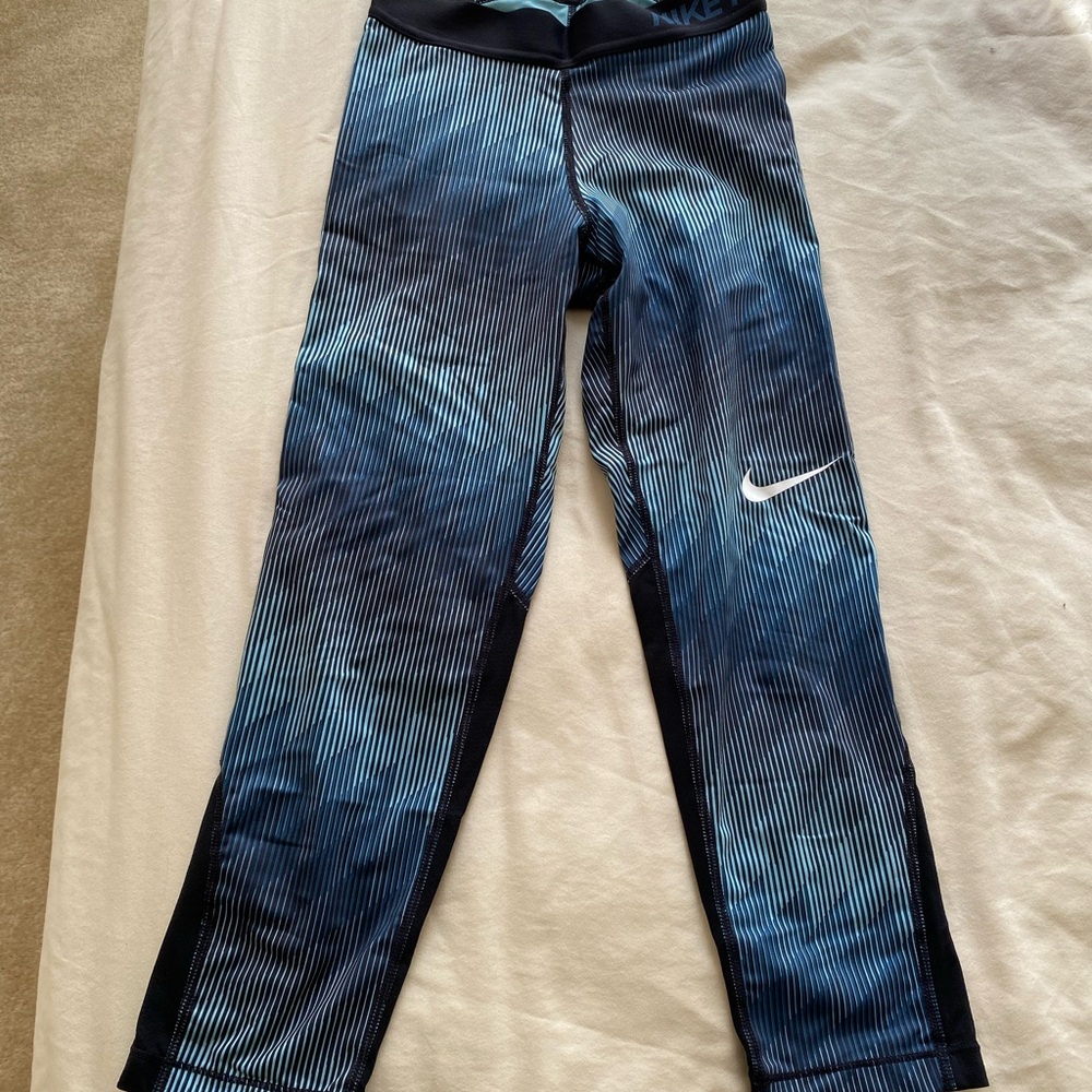 Nike Women’s  Blue Pattern Training Leggings